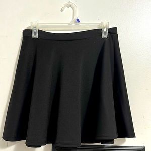 Black shirt size L never worn